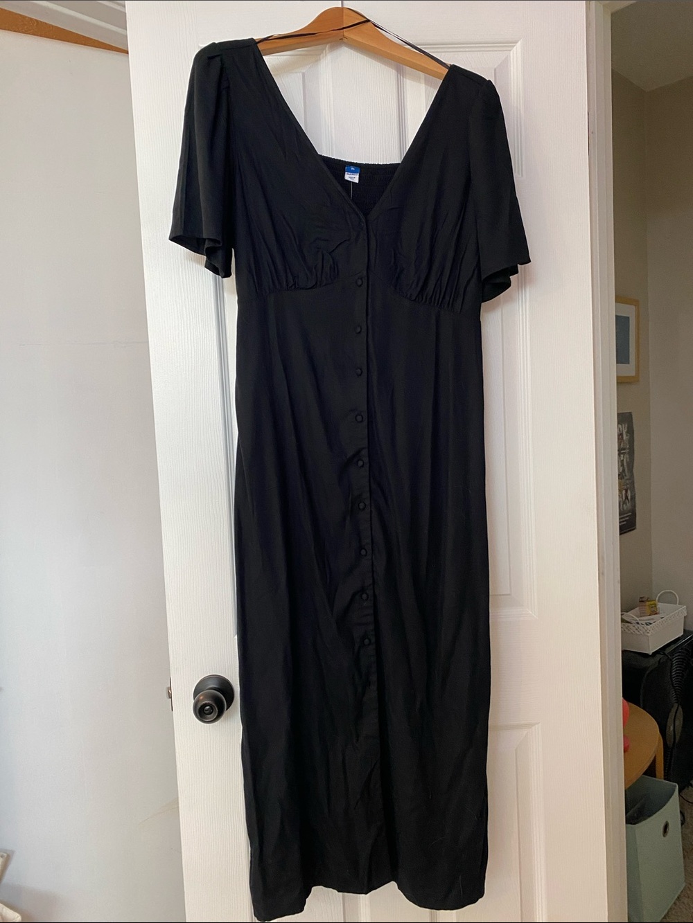 Old Navy Black Button-Front Maxi Dress with V-Neck